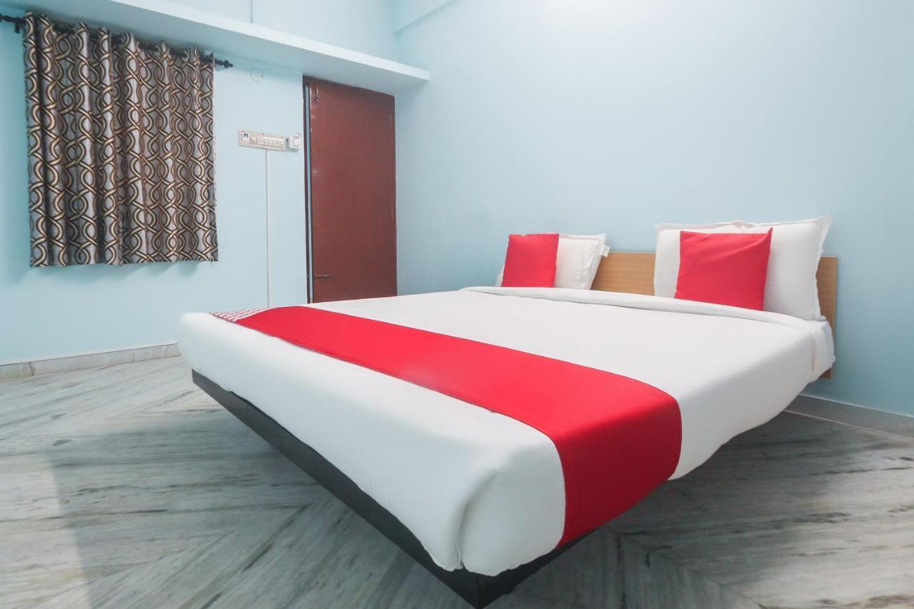 Oyo Flagship 48158 Ss Towers Hotel Podanur Exterior foto