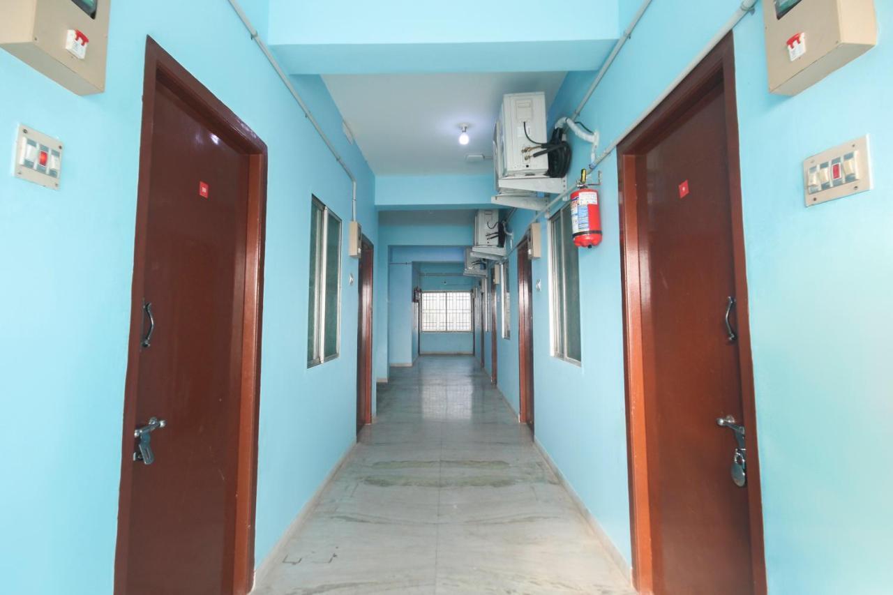 Oyo Flagship 48158 Ss Towers Hotel Podanur Exterior foto